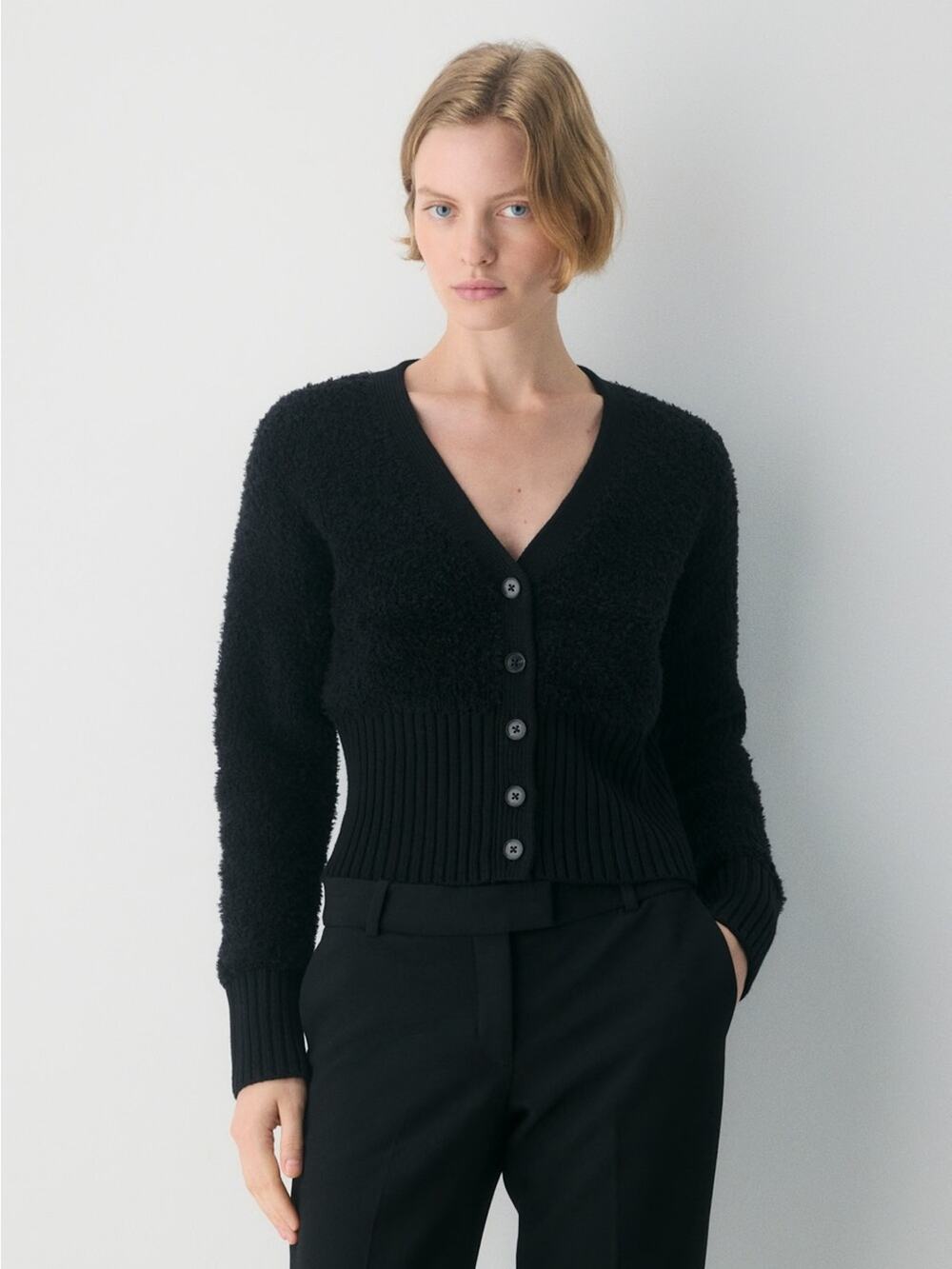 Aritzia Wilfred Duchess V-neck Cardigan Black XS